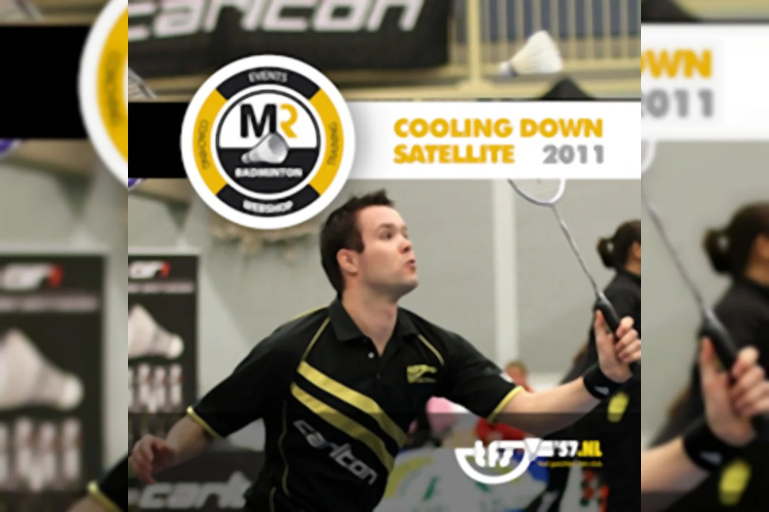 MR Badminton hoofdsponsor Cooling Down Satellite