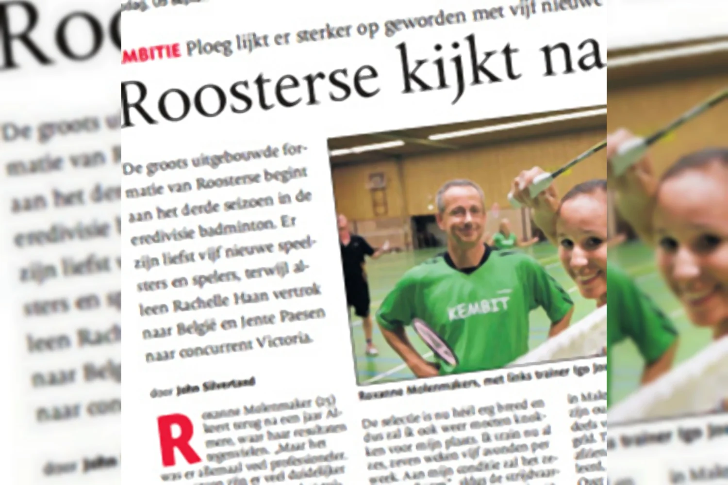 Roosterse kijkt naar boven