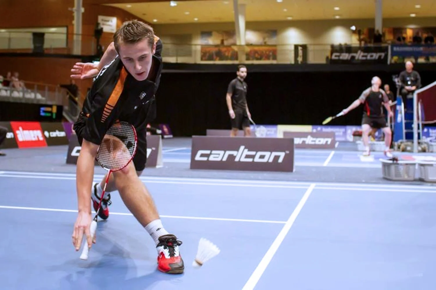 Pang klopt Caljouw in halve finale Carlton NK