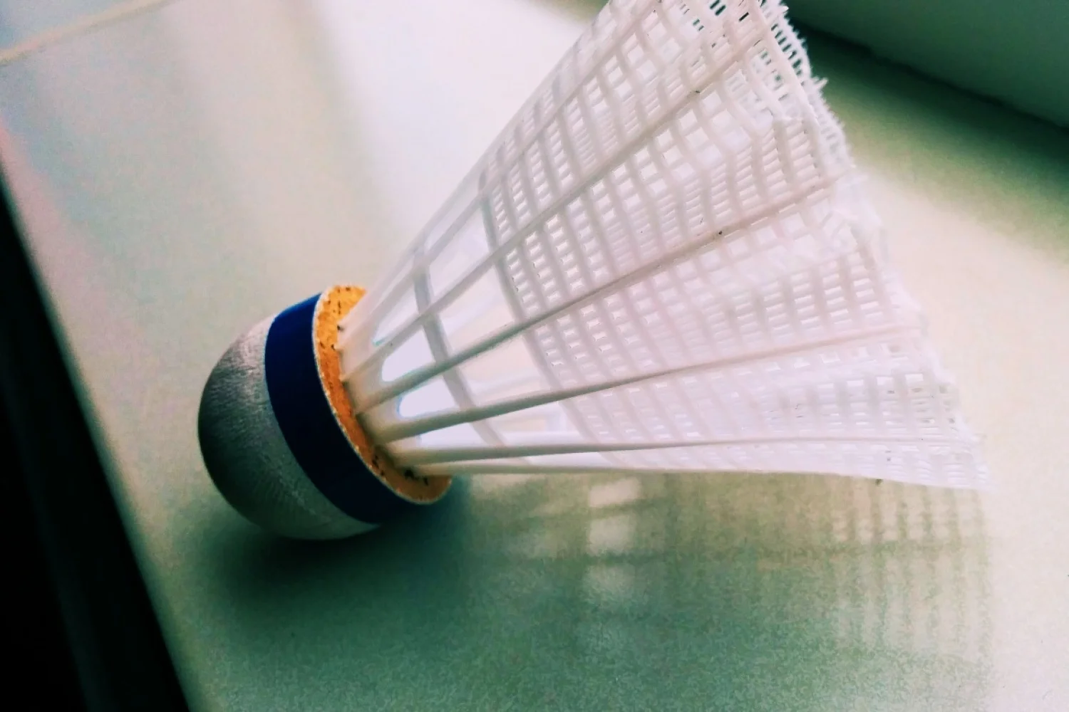 Materiaal: een slechte veren shuttle beter dan de beste plastic shuttle