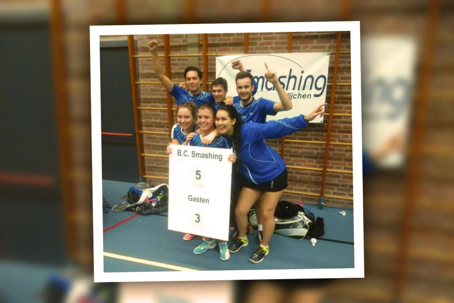 Smashing eindigt eerste helft met overwinning