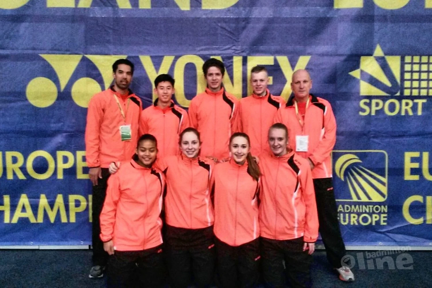 Nederland vechtend ten onder tegen Zweden