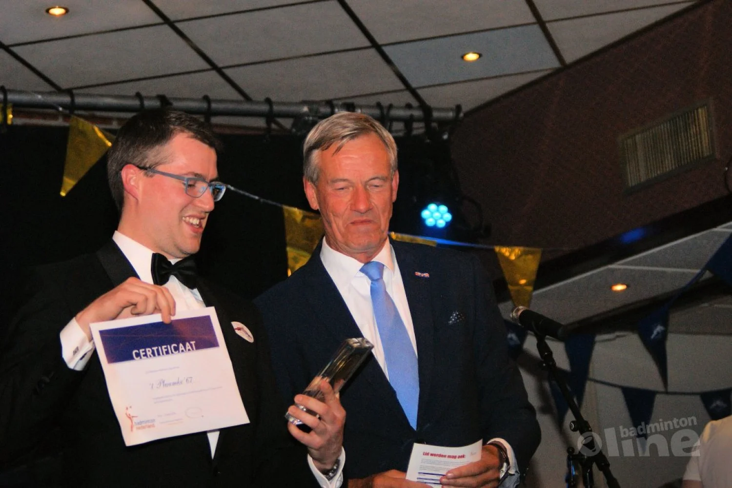 Winterwijkse club krijgt erepenning van Badminton Nederland