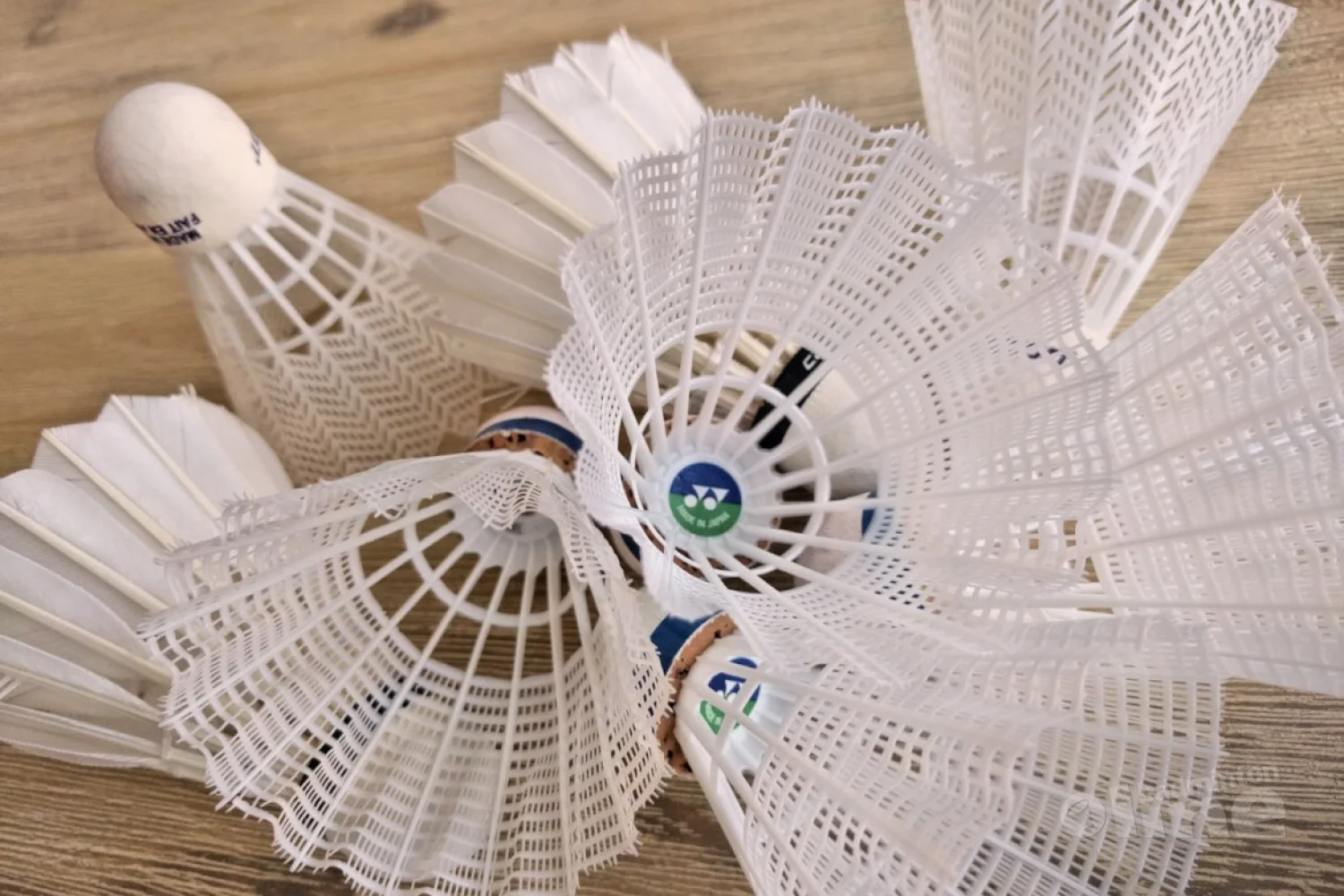 De plastic shuttle luistert niet