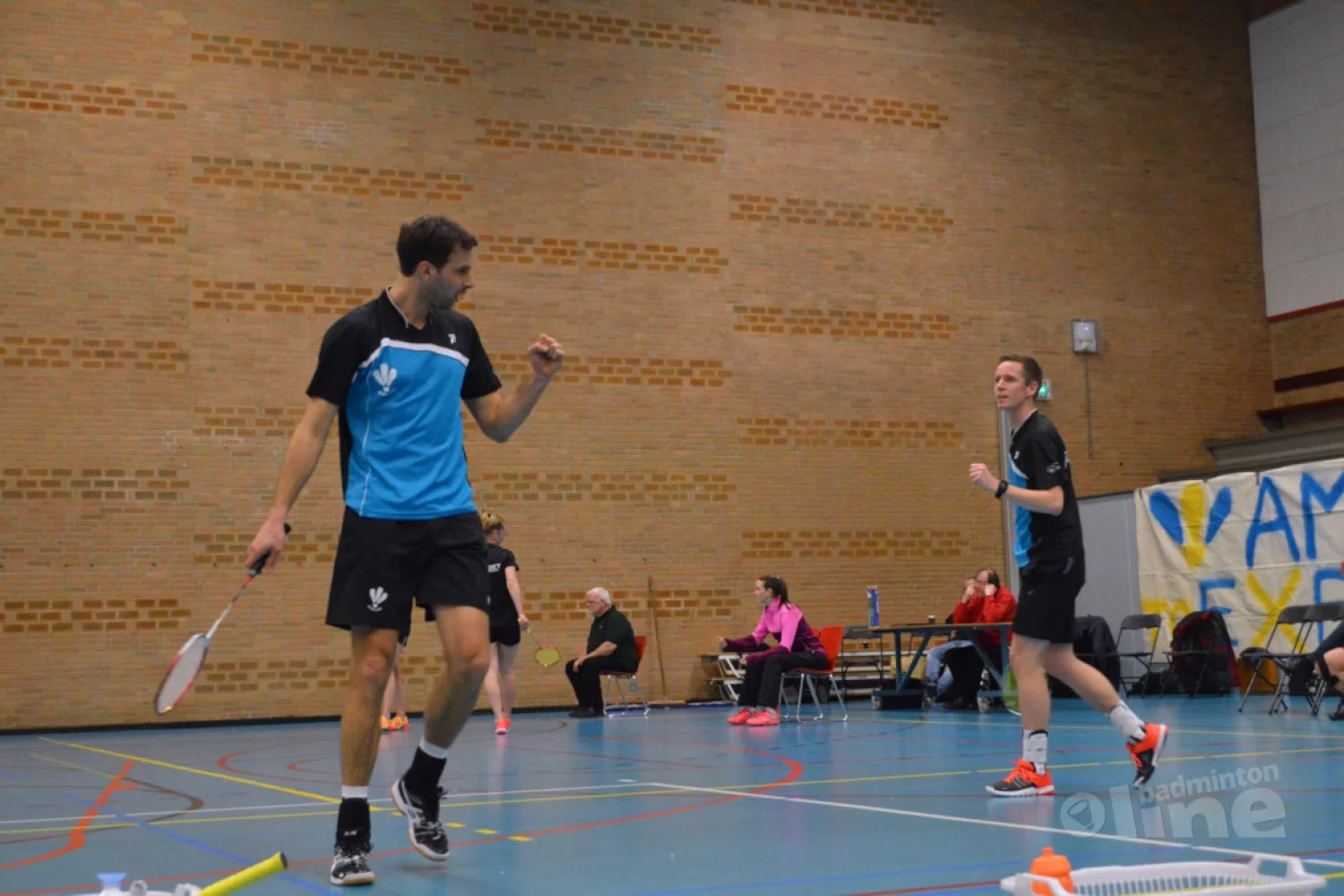 AMOR komt tekort in promotiewedstrijd om eredivisieplek