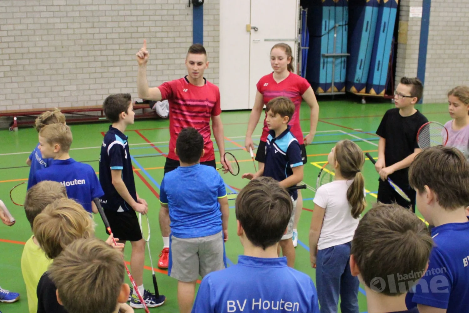 Junioren BV Houten genieten van les topbadmintonners