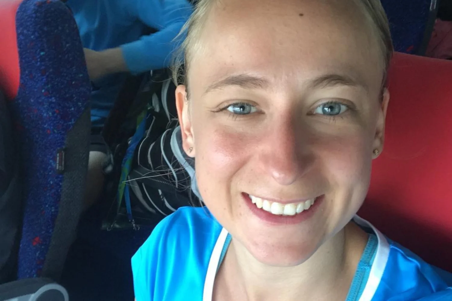 Badmintonkoppel Robin Tabeling en Selena Piek wint debuutpartij in Bangkok