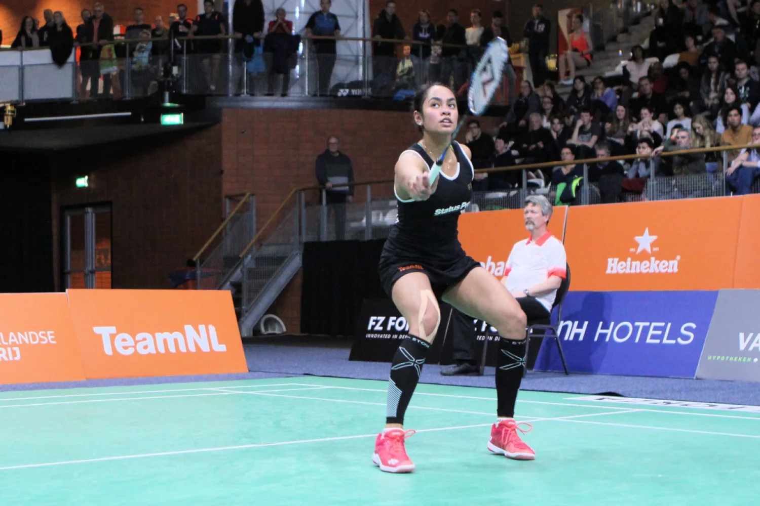 Badmintonners zijn sneller wendbaar na warming-up met een gewichtsvest