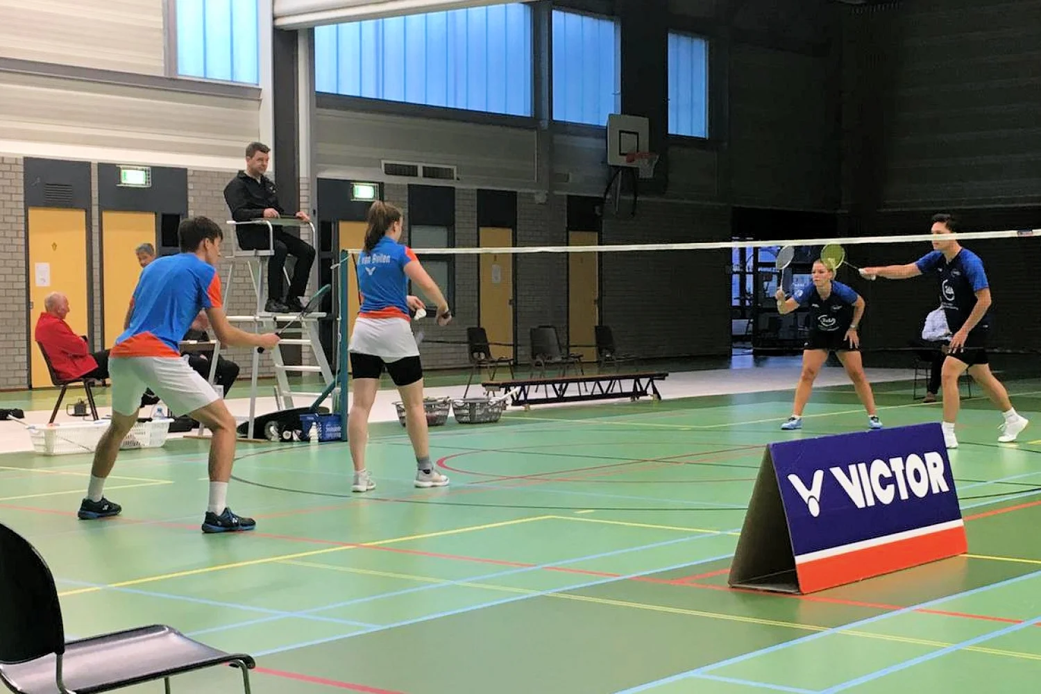 Smashing verliest inhaalwedstrijd van Hoornse badmintonners