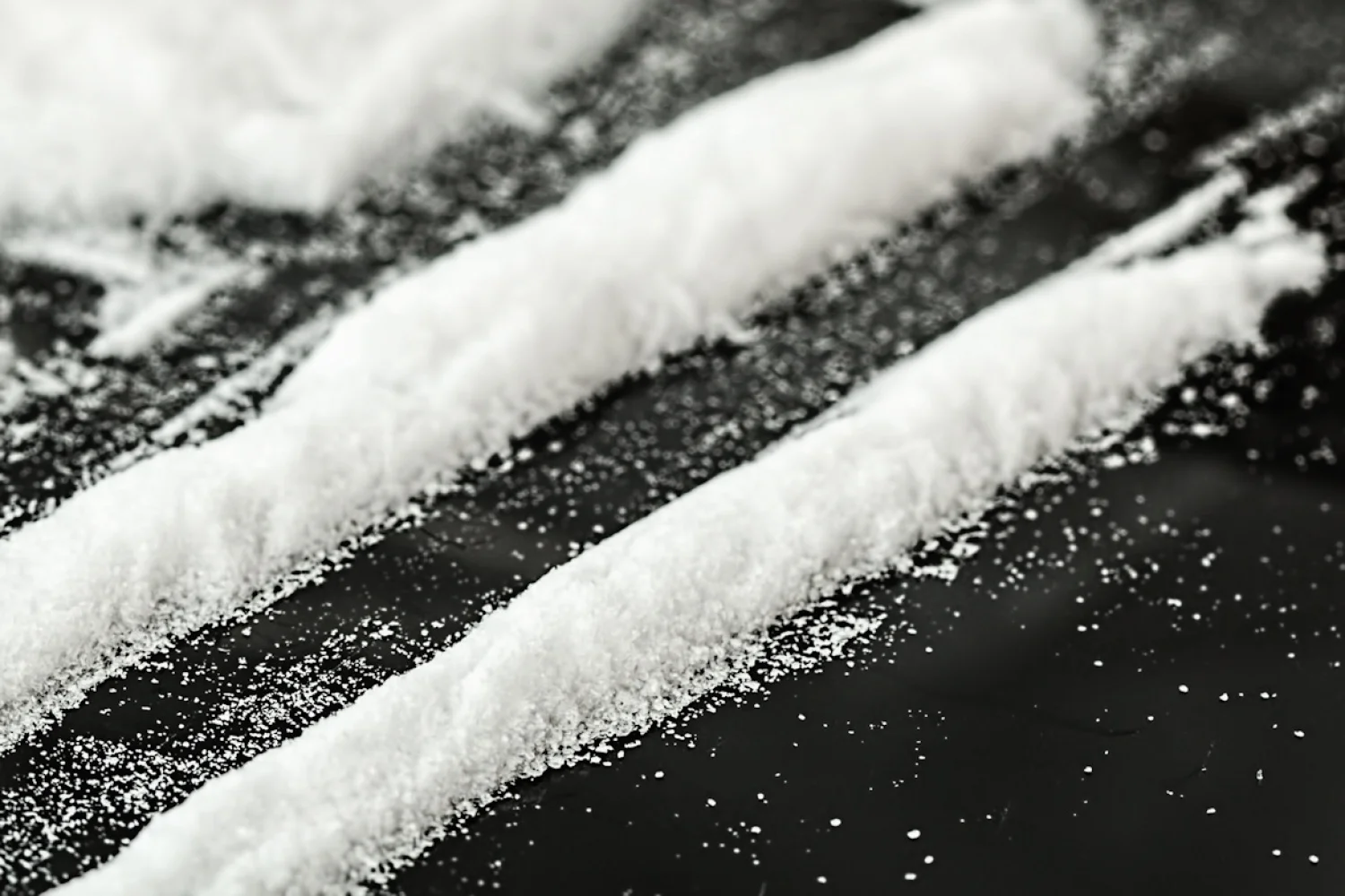 Lijntje cocaïne pal voor je vierde divisie badmintonwedstrijd? Niet doen!