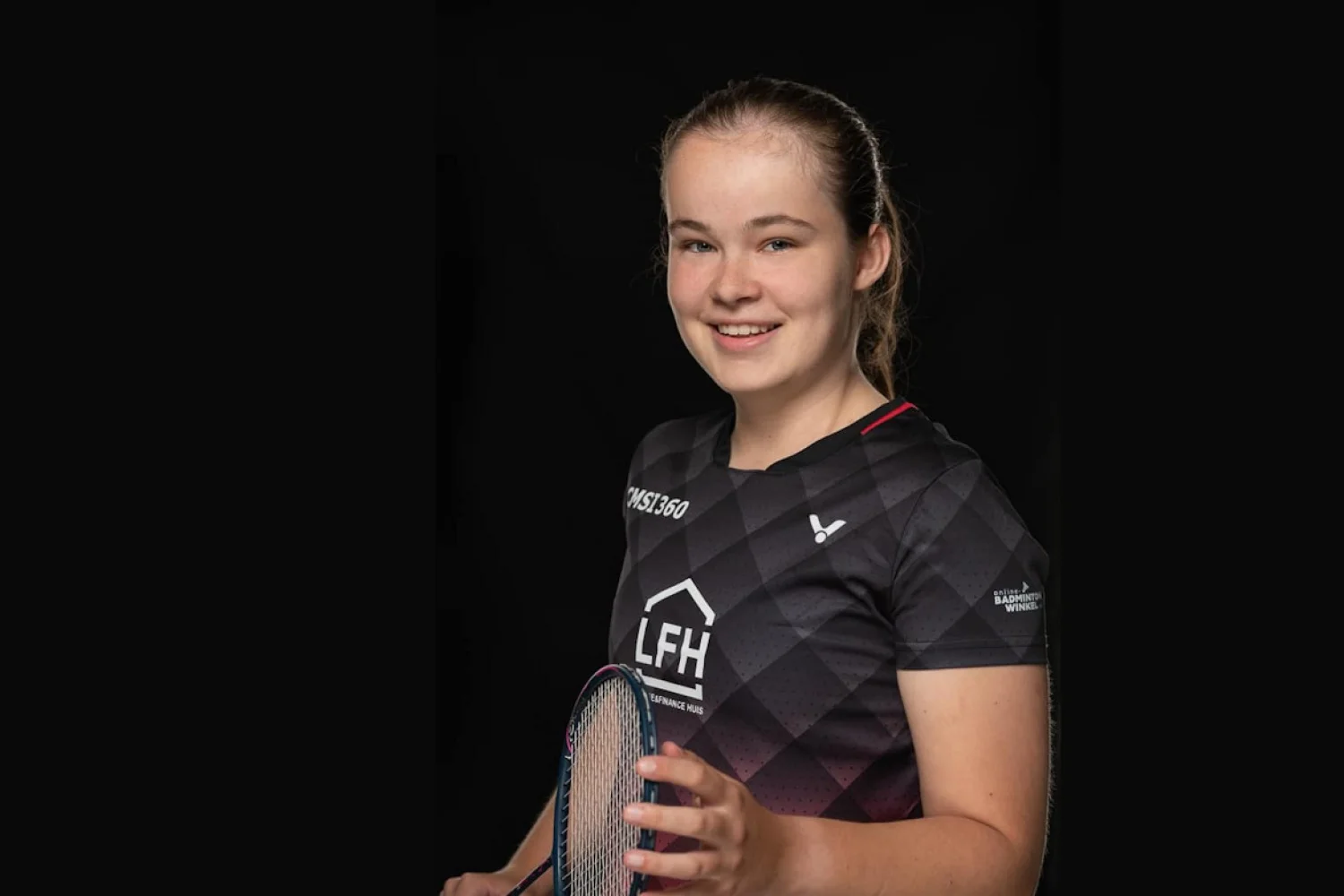 Parabadmintonner Sophie van den Broek behaalt halve finale in Spanje