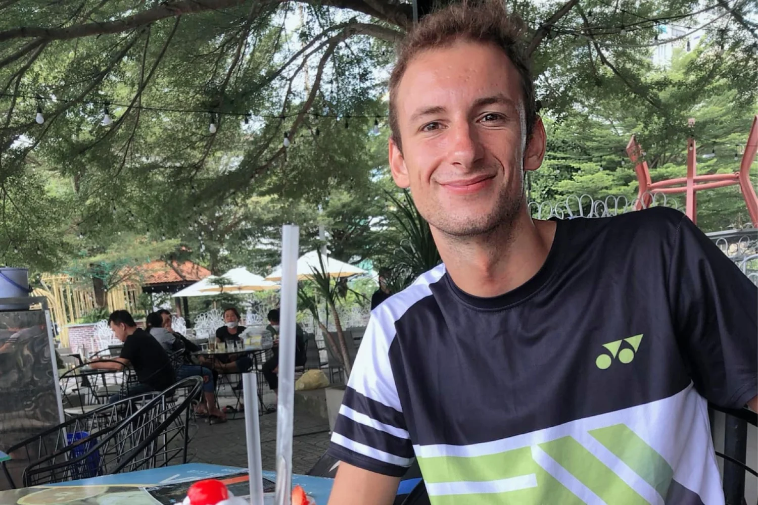 Gaat Dennis Eversdijk zijn brood verdienen als badmintonspeler?