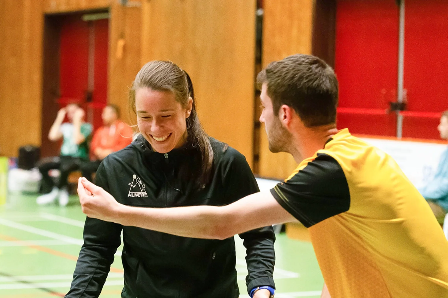 Almere boekt zwaar bevochten zege bij VELO