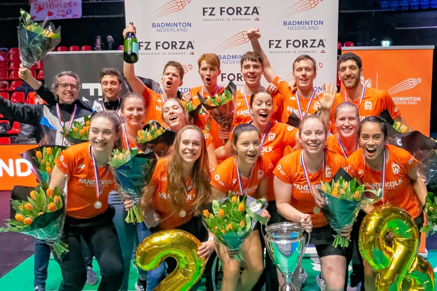 Duinwijck organiseert feestavond met reunie voor leden en oud-leden