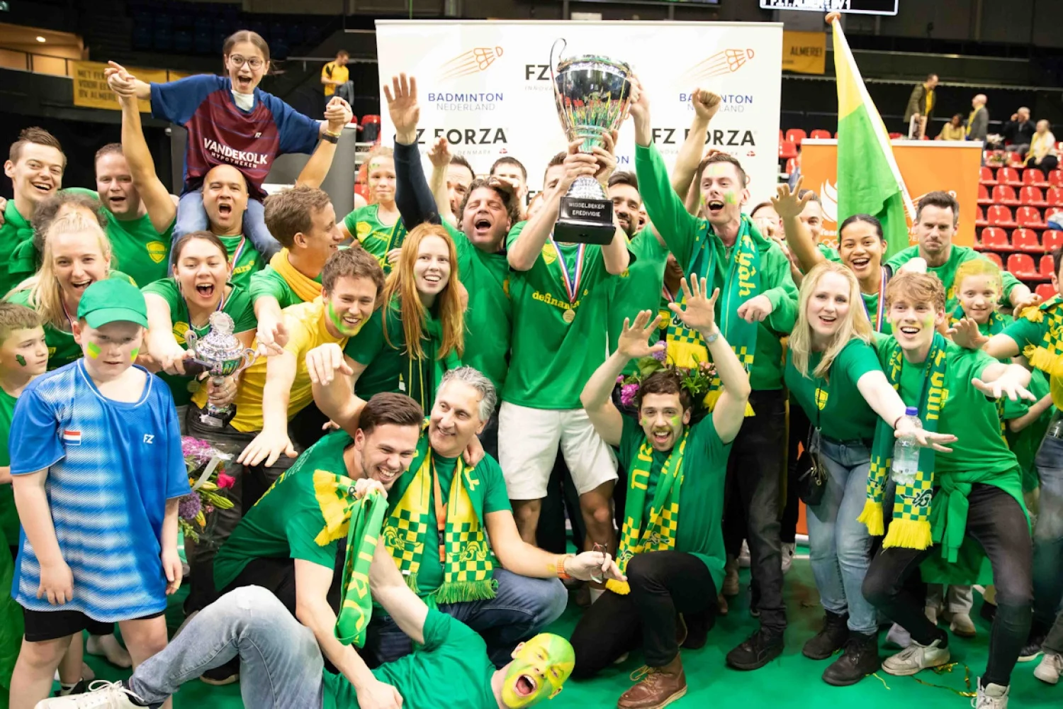 DKC wint landskampioenschap in Nederlandse Badminton Eredivisie 2023-2024