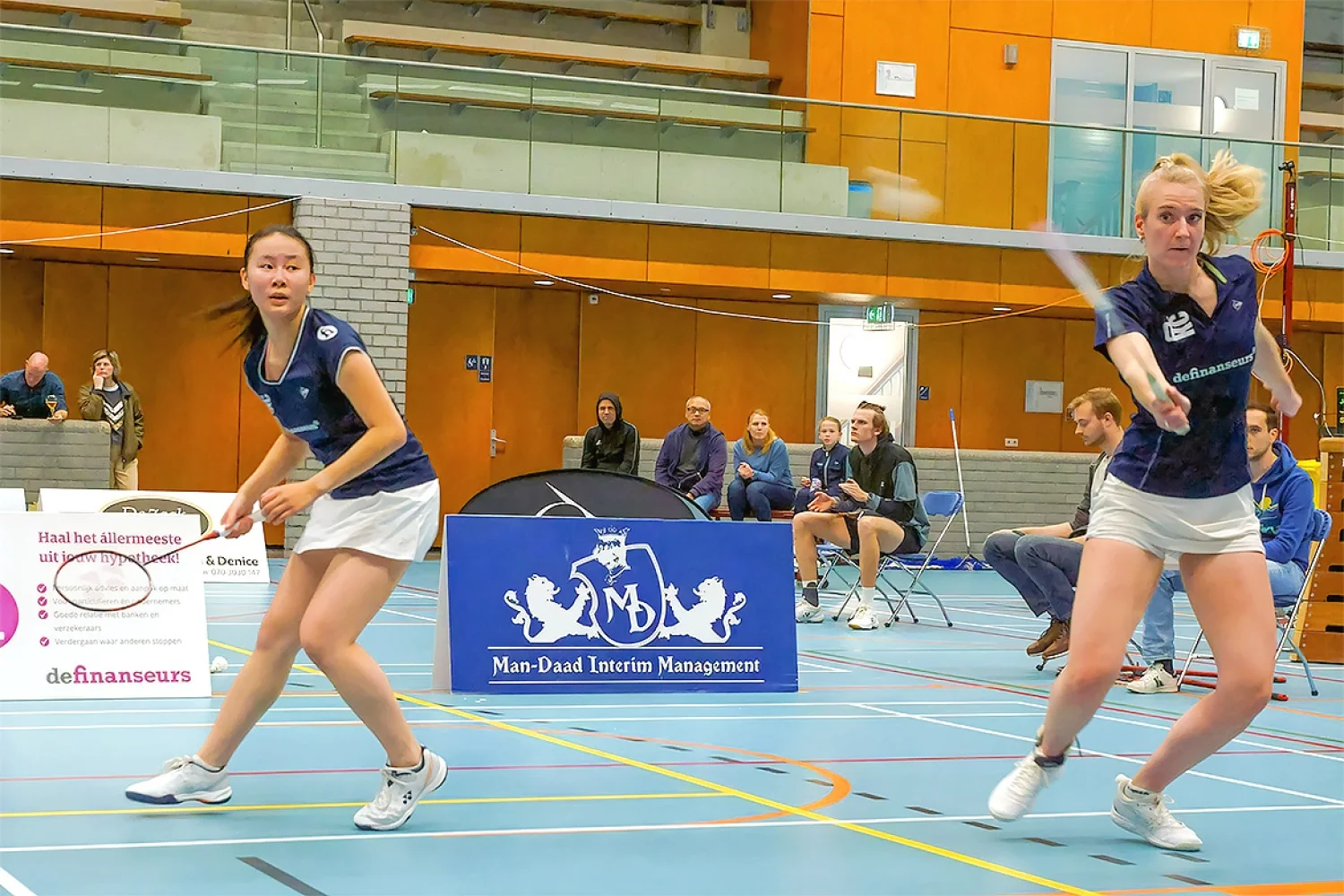 Rolkoffer en Marlies Baan in de zaal!