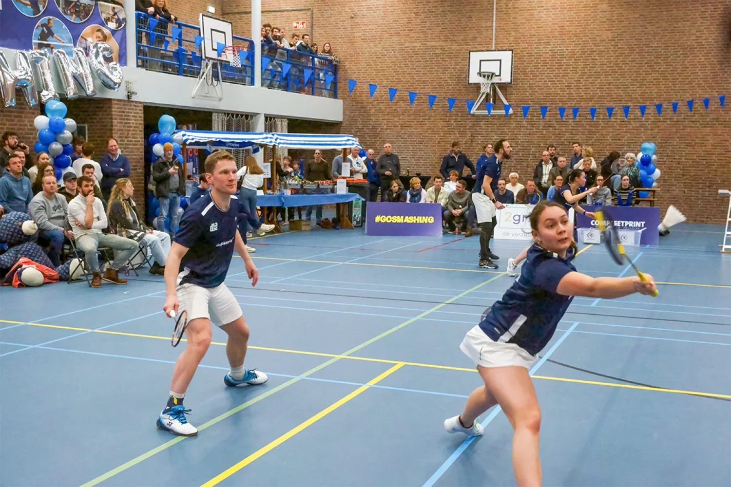 Badmintonfeest bij Smashing tijdens bezoek DKC