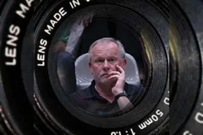 Dicky Palyama: 'Paparazzi'