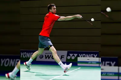 Long Chen [1] ontsnapt aan uitschakeling door  Petr Koukal