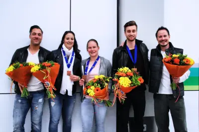 Bondscoach Rune Massing en topdubbelaar Samantha Barning delen wasmachine?