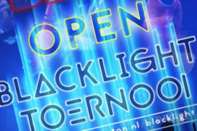 Recreatief blacklight badmintontoernooi in Amersfoort
