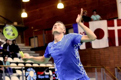 Mark Caljouw loot tegen nummer 15 van de wereld tijdens WK Badminton in Zwitserland