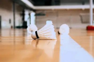 Verbeter de clubervaring met interactieve touchscreen zuilen